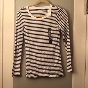 Striped Gap Longsleeve